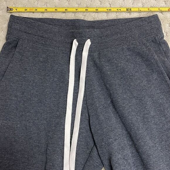 Amazon Essentials Women's Relaxed Fit, Grey Fleece Jogger Sweatpant, Size Small - Picture 3 of 7